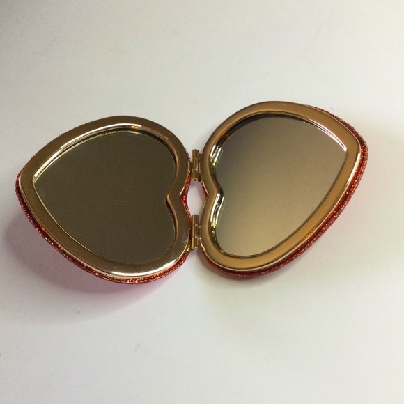 JUICY COUTURE RED GLITTER HEART COMPACT MIRROR NEW - Picture 7 of 7